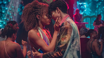 Yasmin Finney e William Gao in Heartstopper 2x08 - Immagine dal set