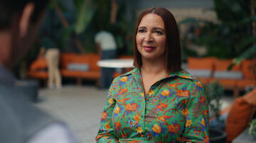 Maya Rudolph in Loot 2x10
