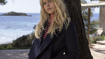 Julia De Nunez come Brigitte Bardot in Bardot 1x01