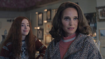 Mikey Madison e Natalie Portman in La donna del lago 1x03