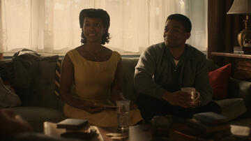 Aja Naomi King e Paul James in Lezioni Di Chimica 1x07