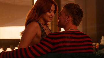 Mirela Balic come Chloe, Gleb Abrosimov come Eric in Elite 8x01