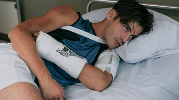 Samuel Di Napoli come Nuri in Tutto Chiede Salvezza 2x04