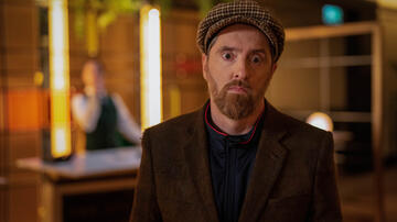 Brendan Hunt in Ted Lasso 2x09