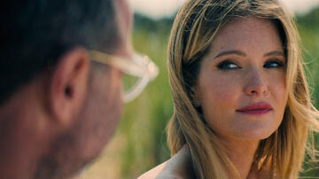 (S-D) Liev Schreiber come Tag Winbury, Meghann Fahy come Merritt Monaco in The Perfect Couple 1x03