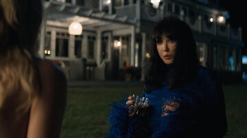 Isabelle Adjani come Isabel Nallet in The Perfect Couple 1x05