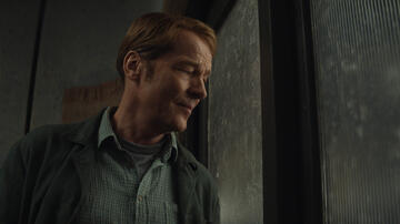 Iain Glen in Silo 1x04