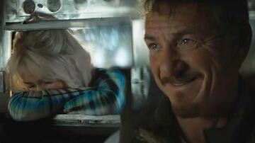 Sean Penn e Dakota Johnson in Una notte a New York, scena da trailer