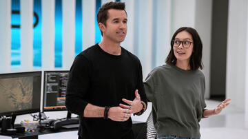 Rob McElhenney e Charlotte Nicdao in Mythic Quest 3x02