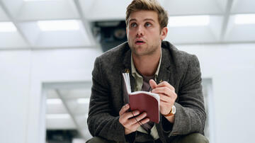 Leo Woodall in Prime Target 1x07