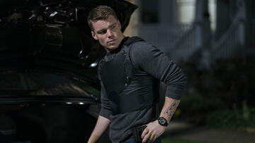 Gabriel Basso come Peter Sutherland in The Night Agent 1x04