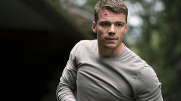 Gabriel Basso come Peter Sutherland in The Night Agent 1x10