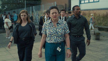 (S-D) Faye Marsay come Detective Sargeant Frank, Jo Hartley come Mrs Fenumore, Ashely Walters come Detective Inspector Bascombe, in Adolescence 1x02