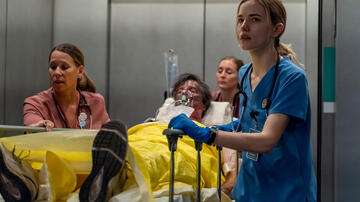 Willa Fitzgerald come Danny Simms in Pulse 1x04