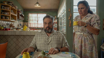 Carlos Corona e Vanessa Bauche in Acapulco 4x05