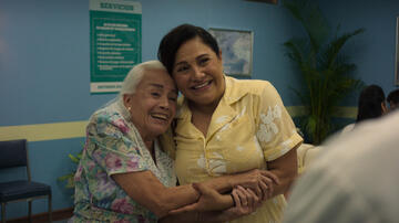 Evangelina Martínez e Vanessa Bauche in Acapulco 4x06