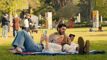 (S-D) Kristen Bell come Joanne, Adam Brody come Noah in Nobody Wants This 2x08