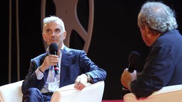 Federico Buffa incontra Platini  Clip 'Platini sulla Nazionale francese'