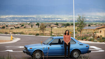 Karolina Wydra in Pluribus 1x07