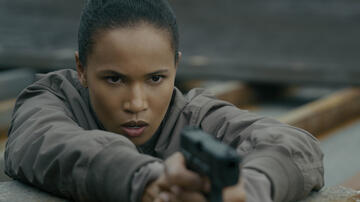 Fola Evans-Akingbola come Chelsea Arrington in The Night Agent 3x09