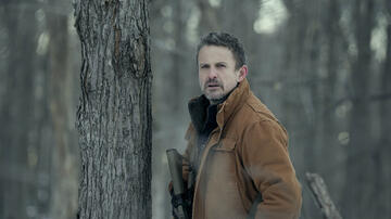 David Lyons come Adam in The Night Agent 3x04