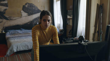 Niv Sultan in Tehran 1x04