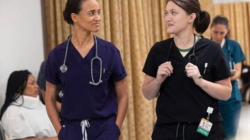 Alexandra Metz, Isa Briones in The Pitt 1x08