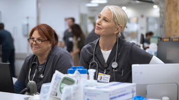 Katherine LaNasa in The Pitt 2x01