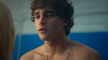 Love Me Love Me, scena da Trailer