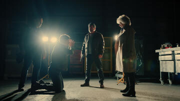 (S-D) Benjamin Hollingsworth come Brady, Darcy Laurie come Gene Sackheim, Barbara Pollard come Melissa Montgomery in Virgin River 5x10