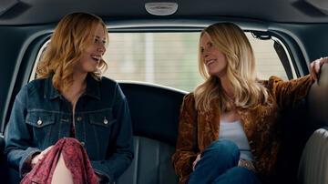 (S-D) Alexandra Breckenridge come Mel Monroe, Jenny Cooper come Joey Barnes in Virgin River 6x04