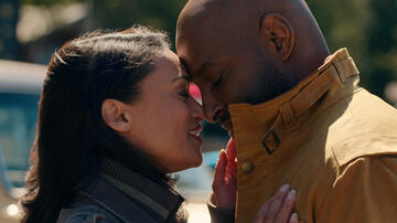 (S-D) Kandyse McClure come Kaia, Colin Lawrence come Preacher in Virgin River 6x05