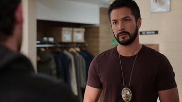 Marco Grazzini come Mike in Virgin River 4x07