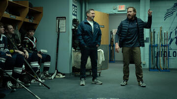 Steve Carell, Scott MacArthur in Rooster 1x09