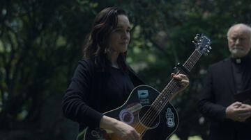Lena Hall in Your Friends & Neighbors 2x06