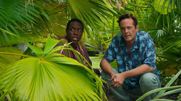 Ronald Peet e Vince Vaughn in Bad Monkey 1x10
