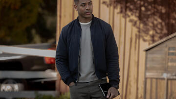 Aaron Pierre in Lanterns 1x01