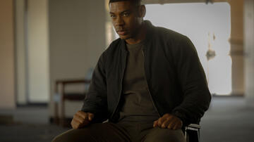 Aaron Pierre in Lanterns 1x02