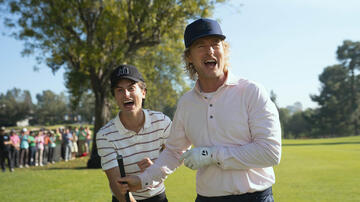 Peter Dager e Owen Wilson in Stick 2x01