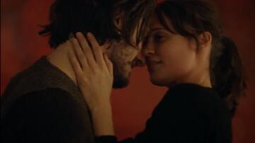 The Echo Chamber, scena da Clip 2