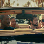 Eddie Murphy, Taylour Paige, Joseph Gordon-Levitt, e Bronson Pinchot in Un piedipiatti a Beverly Hills: Axel F