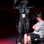 Ospite in cosplay durante l'Alien: Romulus Panel al SDCC in San Diego, California il 26 luglio 2024