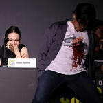 Cailee Spaeny, David Jonsson e un performer nella Hall H al SDCC in San Diego, in California, per Alien: Romulus Panel il 26 luglio 2024