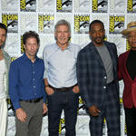 (S-D) Danny Ramirez, Tim Blake Nelson, Harrison Ford, Anthony Mackie e Giancarlo Esposito attendono il Marvel Studios Panel nella Hall H al SDCC in San Diego, California il 27 luglio 2024