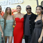 Bria Murphy, Shayne Audra Murphy, Paige Butcher, Eddie Murphy e Bella Murphy alla première mondiale di Beverly Hills Cop: Axel F al Wallis Annenberg Center for the Performing Arts il 20 giugno 2024 a Beverly Hills, California