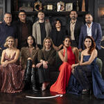 La famiglia Citadel (Joe Russo, Anthony Russo, David Weil, Sita R. Menon, Raj & DK, Angela Russo-Otstot, Matilda De Angelis, Gina Gardini, Priyanka Chopra Jonas, Samantha Ruth Prabhu) riunita per un evento speciale al Fitz's London.