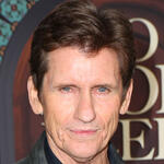 Denis Leary partecipa alla première di No Good Deed a Los Angeles al Netflix Tudum Theater il 4 dicembre 2024 a Los Angeles, California