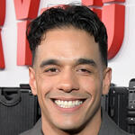 Gil Perez-Abraham alla première di Los Angeles di Carry-On di Netflix all'Egyptian Theatre Hollywood il 5 dicembre 2024 a Los Angeles, California 