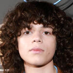 Woody Norman partecipa alla prima mondiale di The Electric State di Netflix all'Egyptian Theatre Hollywood il 24 febbraio 2025 a Los Angeles, California