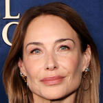 Claire Forlani alla première di Cruel Intentions sul red carpet di Los Angeles presso l'Ebell Club di Los Angeles il 19 novembre 2024 a Los Angeles, California